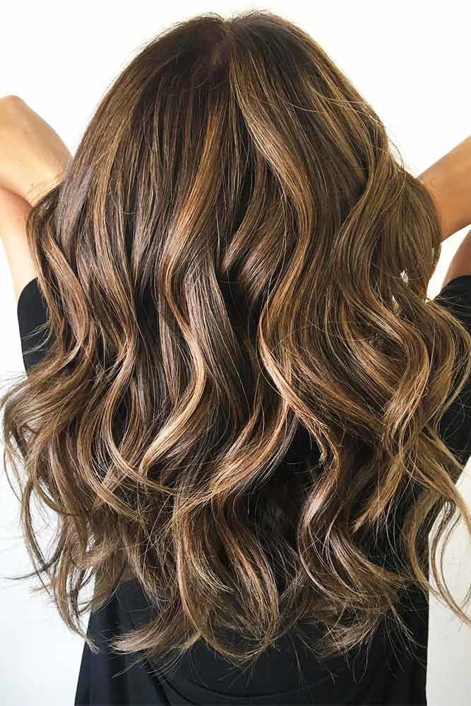 Penteados ondulados para cabelos compridos em cor marrom #longhariccuts