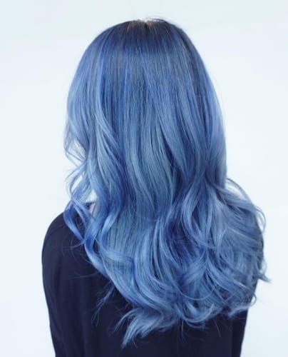 cabelo grisalho azul