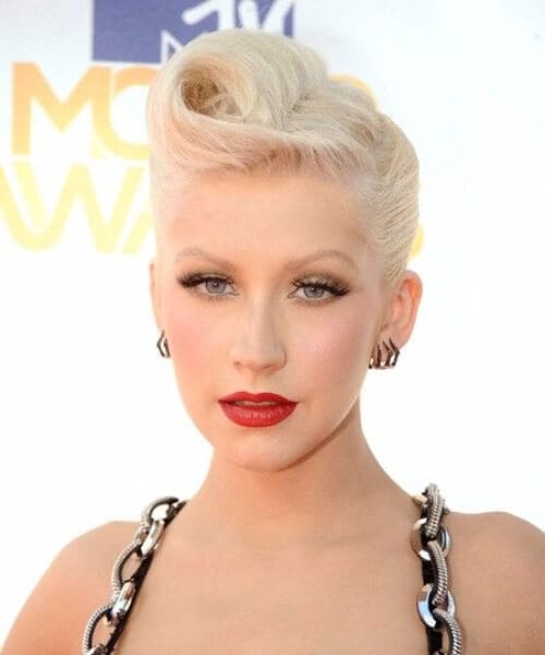 Penteados pin-up de Christina Aguilera