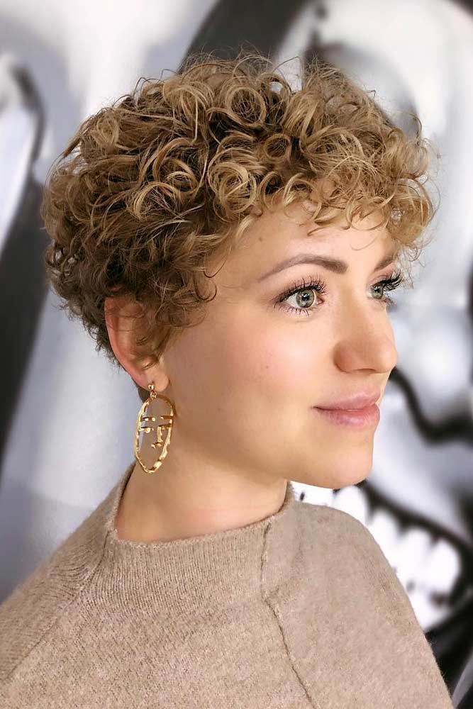 Corte de cabelo pixie para loiras #curlyhair #curlyhairstyles