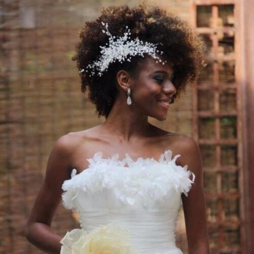 Penteados de casamento com um lado chique afro