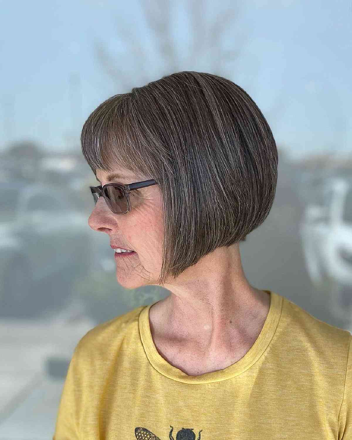 Corte de cabelo Bob invertido para mulheres com mais de 70 anos