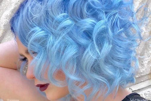 Cores de cabelo azul pastel