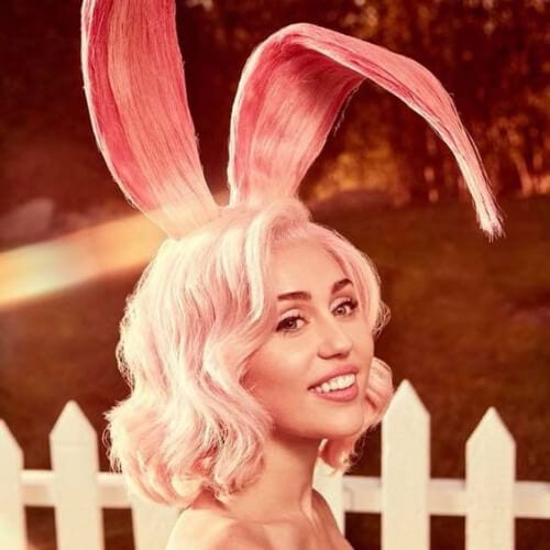 Corte de cabelo rosa pastel Miley Cyrus