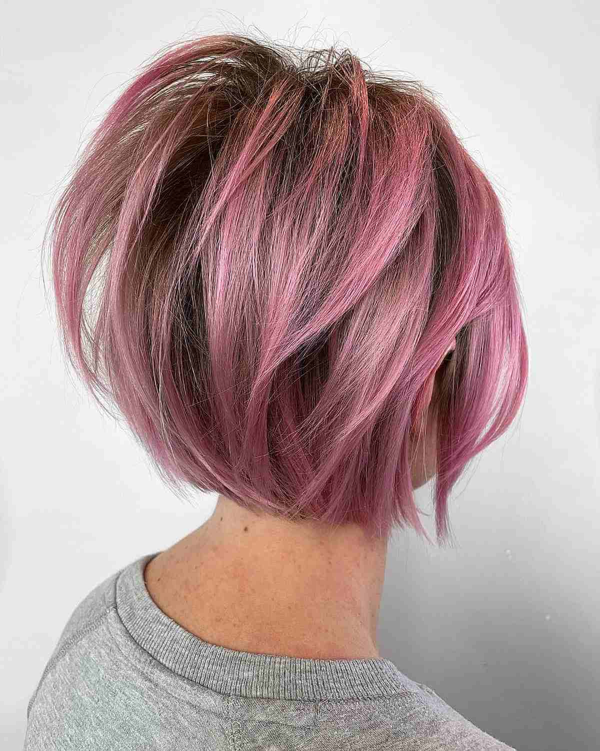 Balayage rosa no cabelo curto