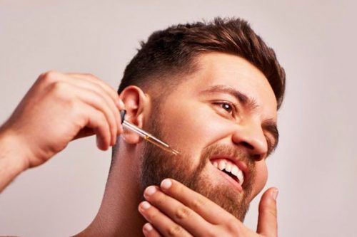 Fatos importantes sobre o óleo de barba que os verdadeiros homens barbudos não podem prescindir: receita DIY incluída